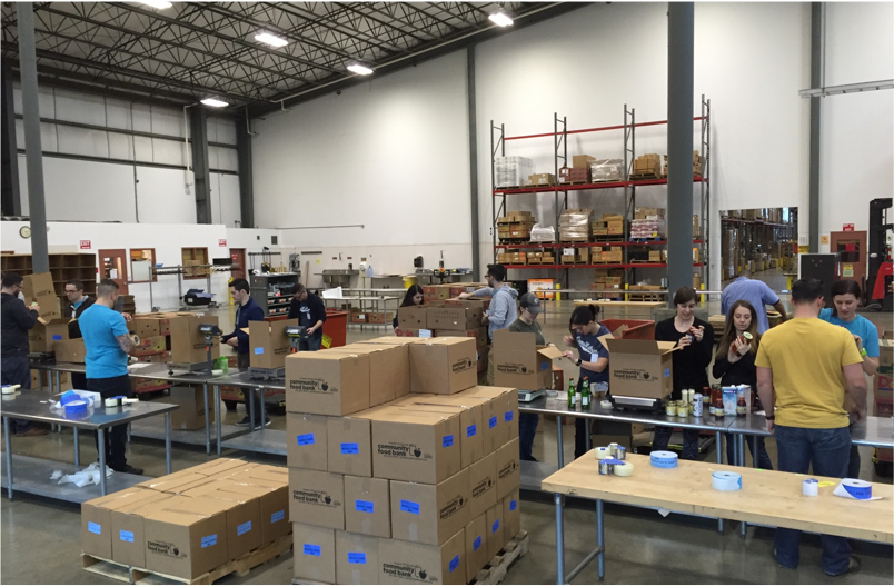 Bounteous employees working at food drive