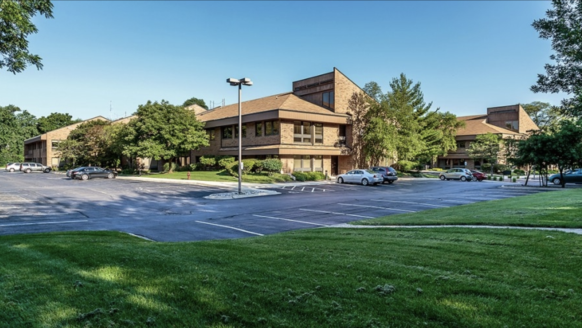 photo of wheaton office outside